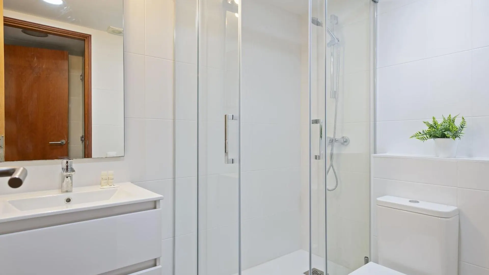 Habitat Apartments Gala Barcelona Spain